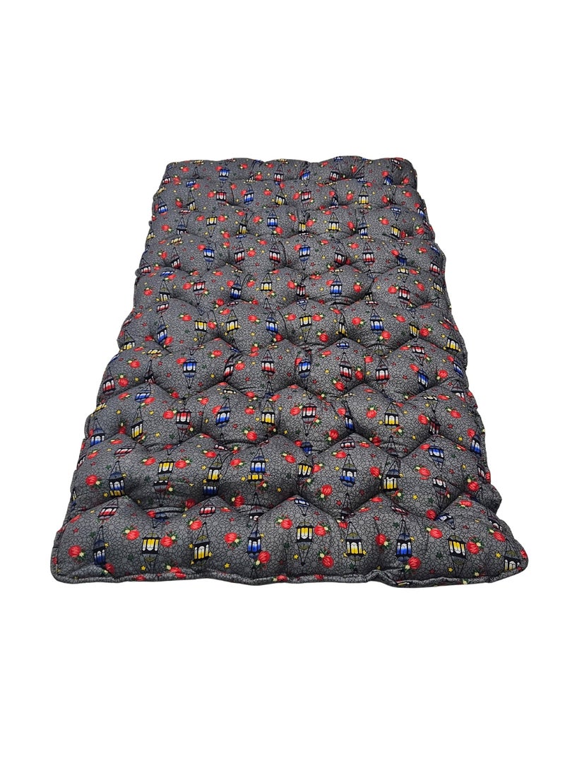 سمارت هوم مطرحة أرضية رمضانية مفرد 190×90×6 سم بحشوة قطن طبيعي وقماش بوليستر ناعم – فرش أرضي مبطن قابل للطي مع حقيبة تخزين – مناسب لجلسات رمضان والنوم الأرضي والضيوف والرحلات – هدية رمضانية مريحة - Image 2